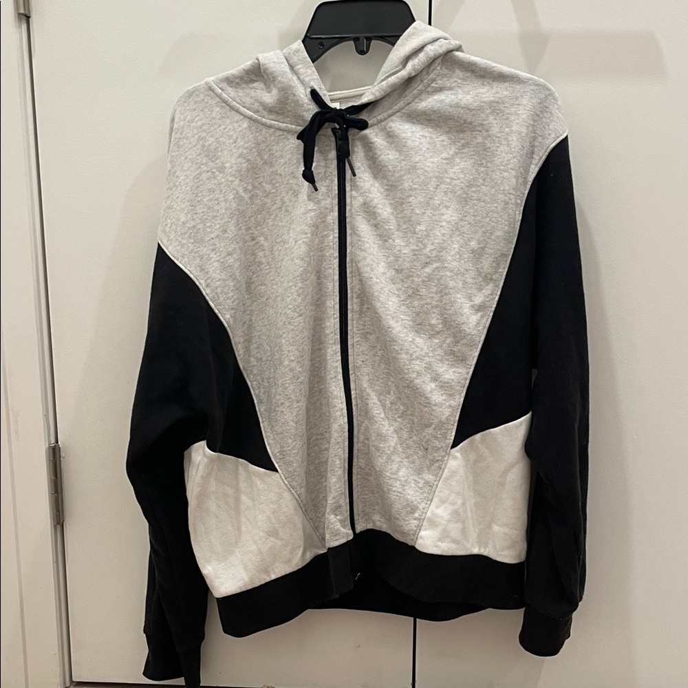 PINK Victoria's Secret Gray and Black Sweater